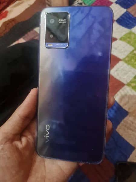 vivo 21 box or phone 4