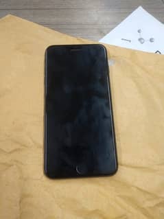 I PHONE 7 PLUS 128gb GOOD CONDITION READ ADD