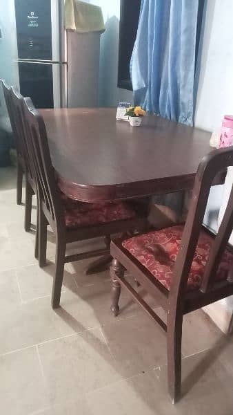 Dining table with six chairs 4