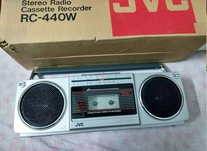JVC RC-440 Boombox Radio Cassette 1