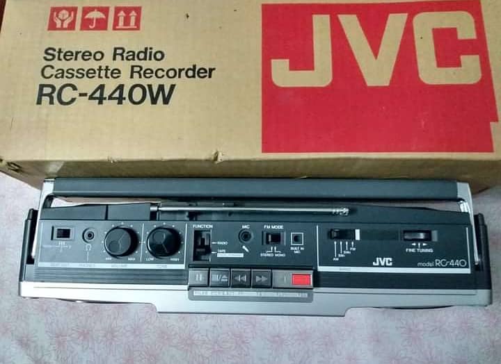 JVC RC-440 Boombox Radio Cassette 2