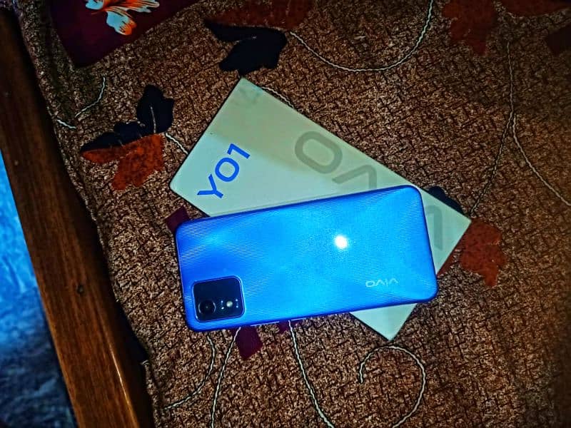 vivo y01 for sale condition 10 by 10 open nhi HOA 2