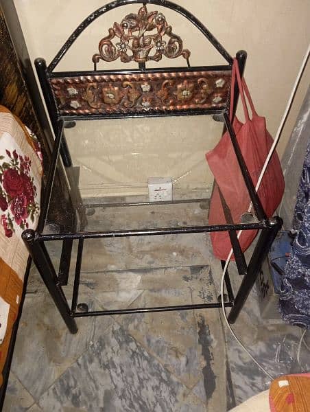 iron bed king size 1