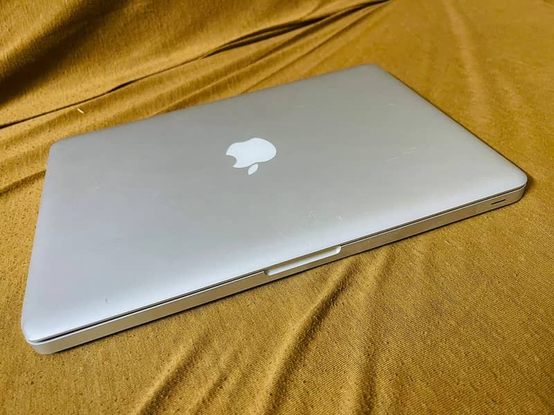 APPLE MACBOOK PRO 2012 13’ 0