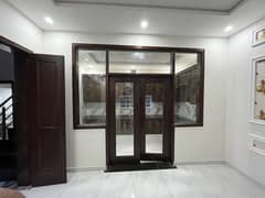 9 MARLA BEAUTIFUL DOUBLE STOREY HOUSE ON RENT IN NAWAB TOWN AT PRIME LOCATION