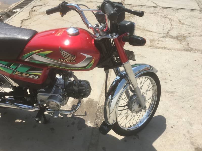 Honda CD 70 2022 4