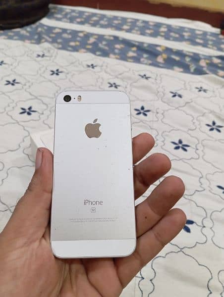 Iphone 5SE Original - PTA Approved 1