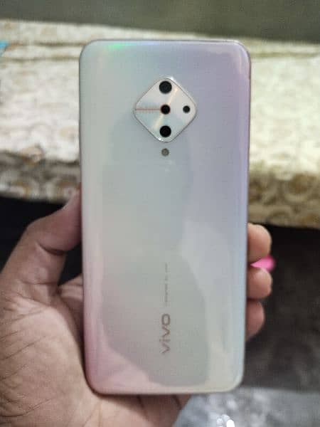 VIVO S1 PRO 0