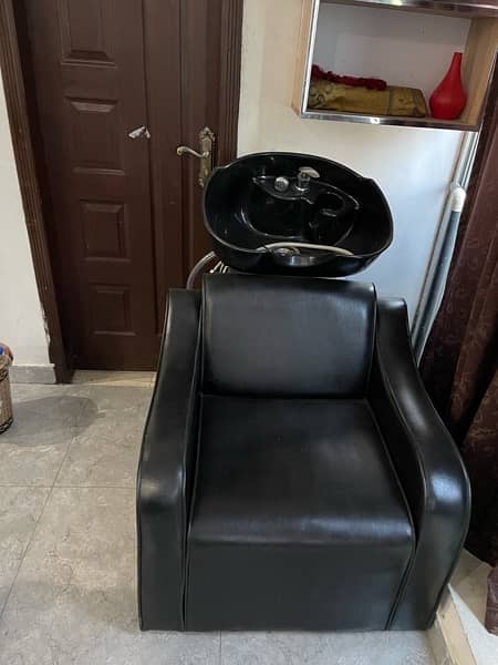 shampoo chair | saloon 1