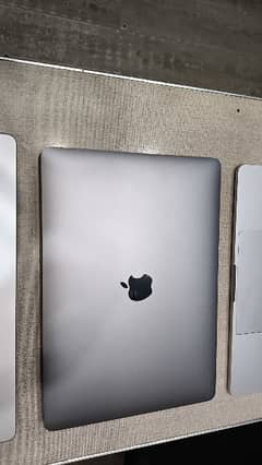 macbook pro 2019//2020//2022