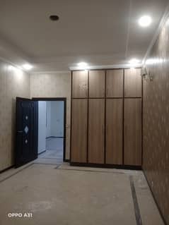 5 Marla ViP Upper portion urgent for rent in sabzazar. P block