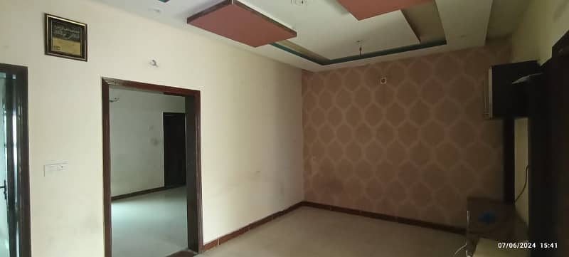 5 BEDROOM'S ATTACH BATH AVAILABLE FOR RENT IN NARGIS BLOCK 11