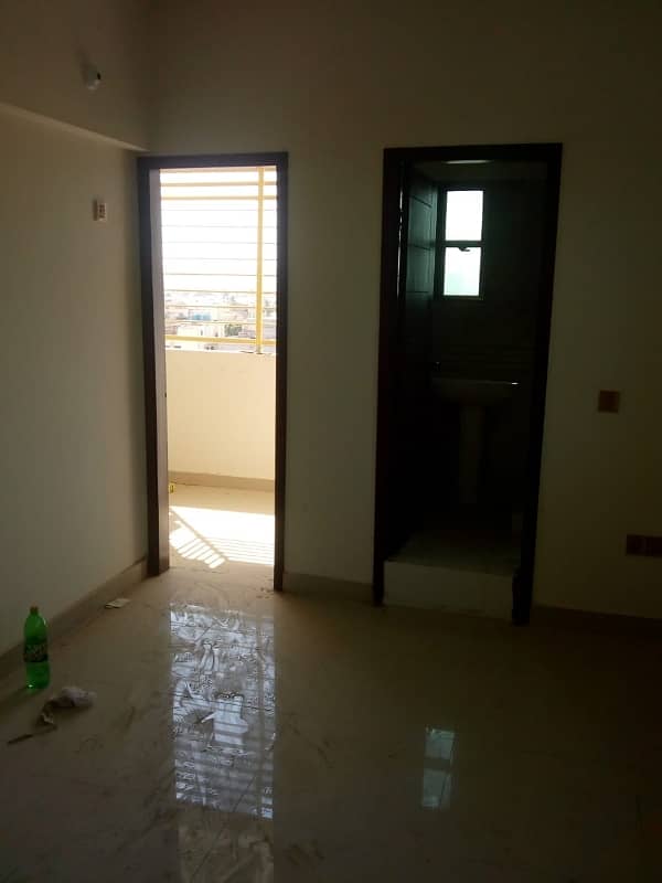 1100 SQ FT APARTMENT IS AVAILABLE FOR SALE 5