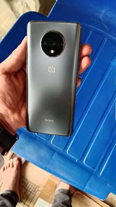 OnePlus 7t special edition 6/128 best for gaming