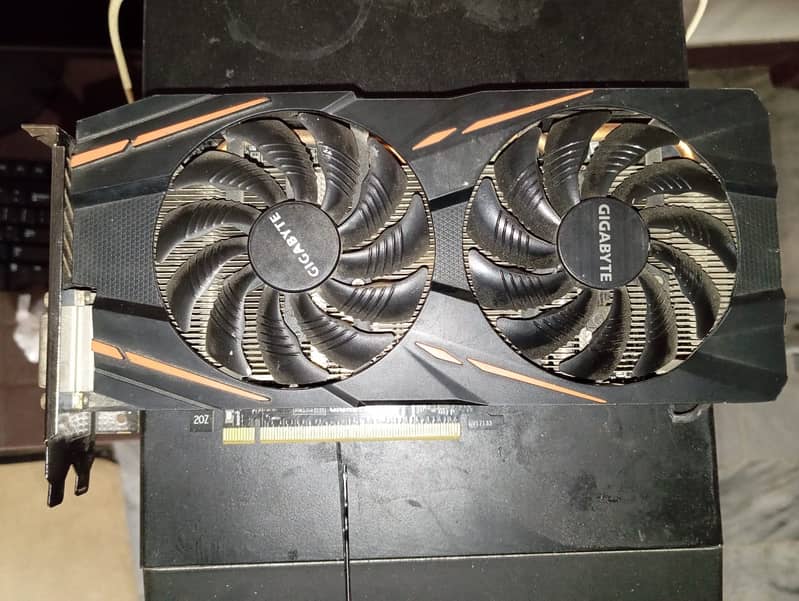 Gigabyte Rx 570 4 GB Graphic Card 0