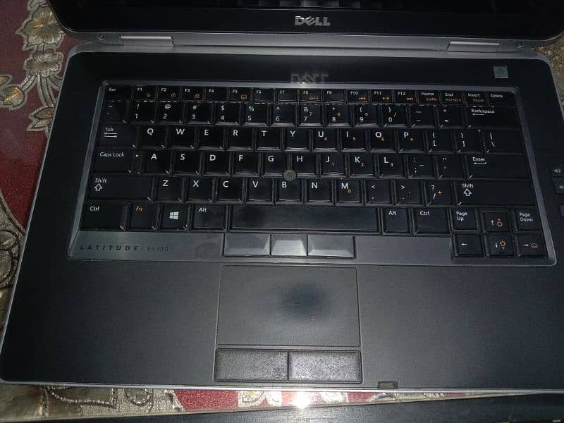 Dell Latitude E6430 1