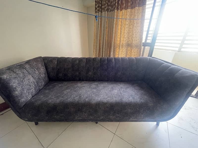 3 seater sofa 0