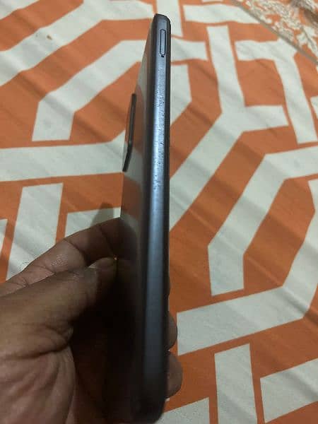 Xiaomi Note 11 with box and charger. 128/4gb 3