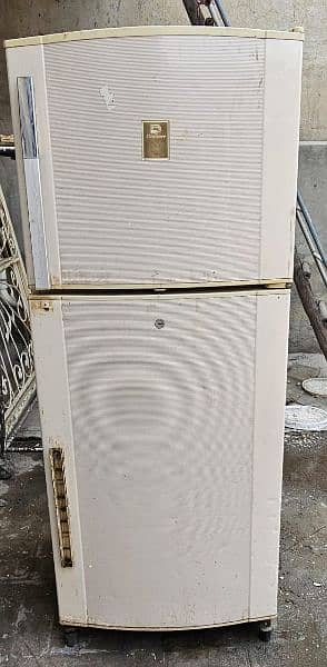 Dawlance fridge used 2