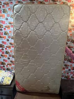 Motly foam spring mattress