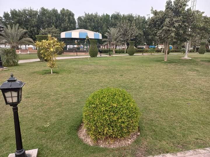 Bahria orchard plot no 1421/144# olca facing park for sale with No transfer fee 0