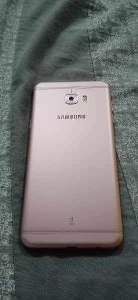 Samsung C7 pro 0