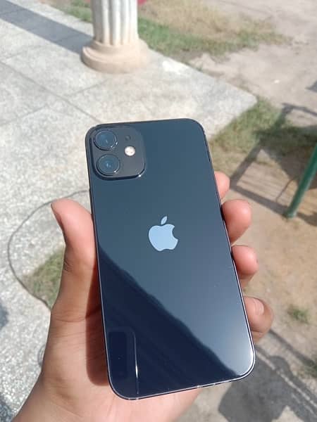 iPhone 12 Mini | 128GB | Fectory Unlock 1