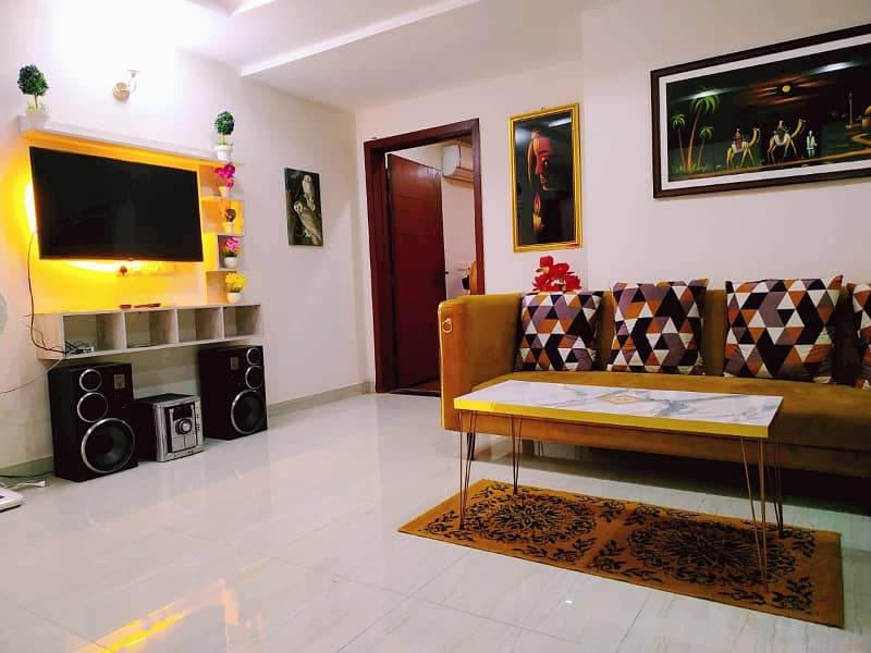 Par day short time furnished apartment available 1