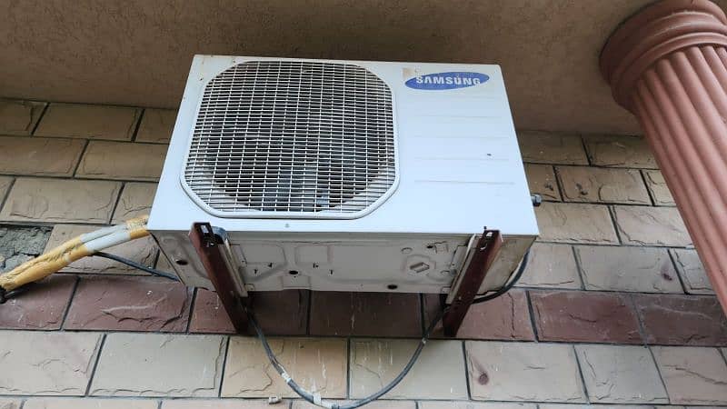 Samsung Air Conditioner. 3