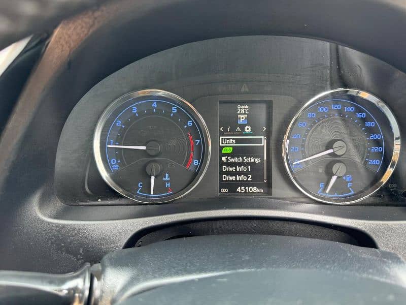 Toyota Corolla Altis 1.6 X CVT-I Special Edition

2022 7