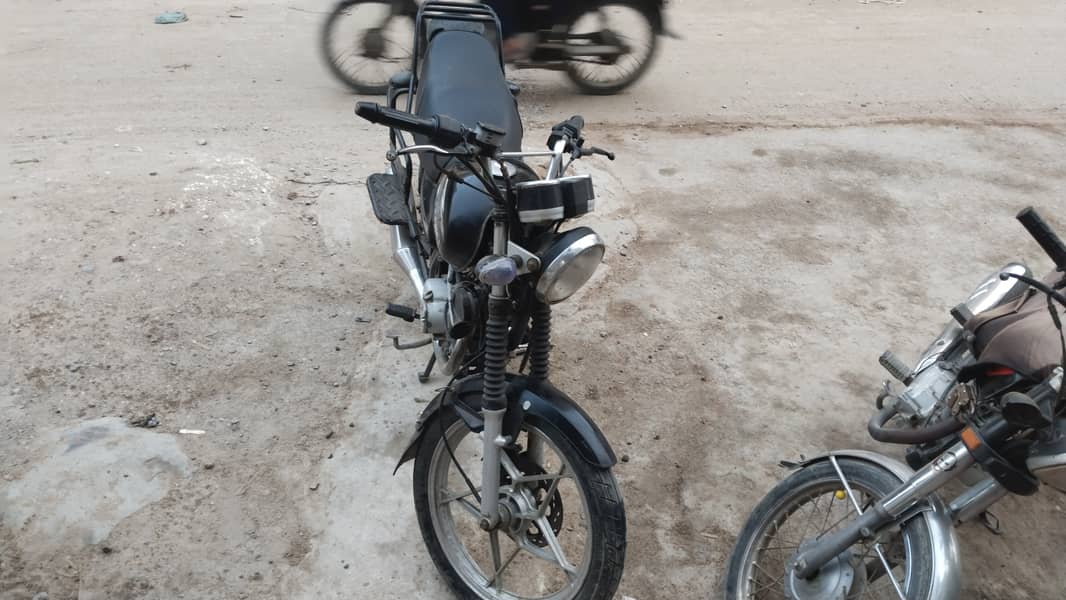 Suzuki GS 150 Euro ll SE 1