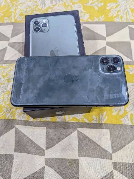 IPHONE 11 PRO MAX 64GB SINGLE SIM PTA APPROVED 1