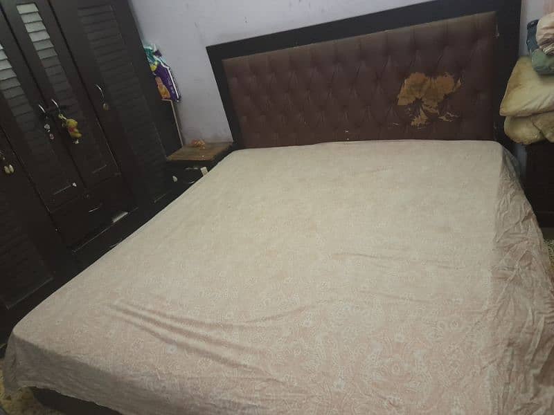 Bed room furniture for sale 2