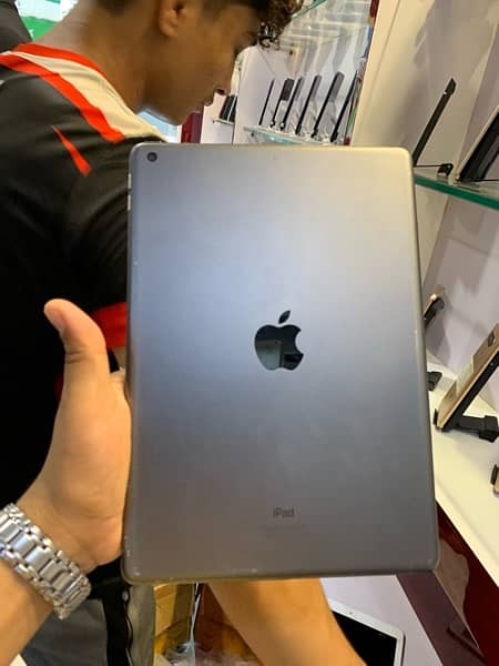 iPad 8 generation 32 GB All ok 1