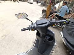 Suzu electric bike scooter