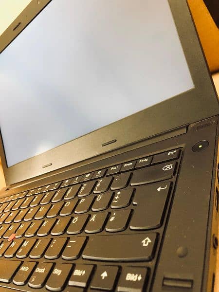 Lenovo Thinkpad E470 5