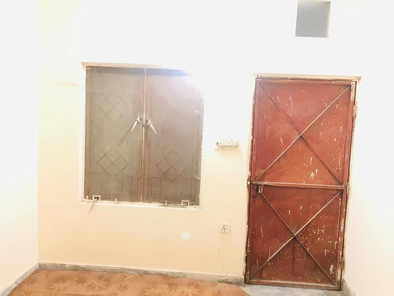 Independent Room/Flat For Bachelors Near Orange line Metro Thokar Lhr 4