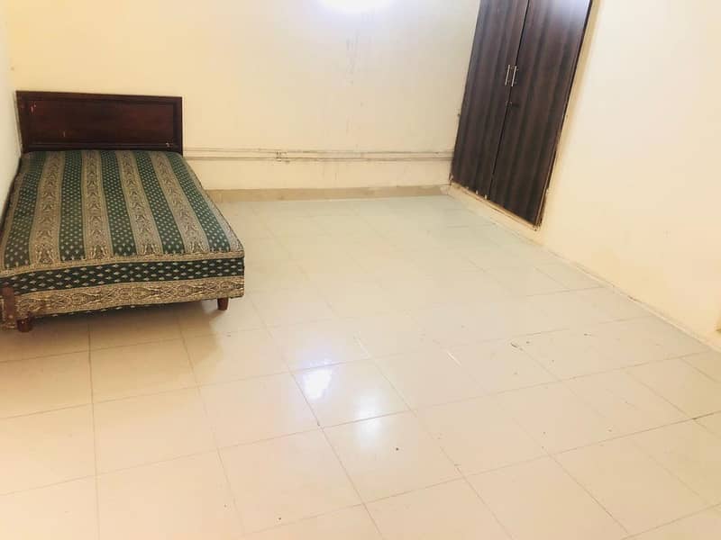 Independent Room/Flat For Bachelors Near Orange line Metro Thokar Lhr 7