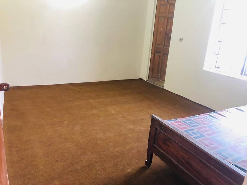 Independent Room/Flat For Bachelors Near Orange line Metro Thokar Lhr 8