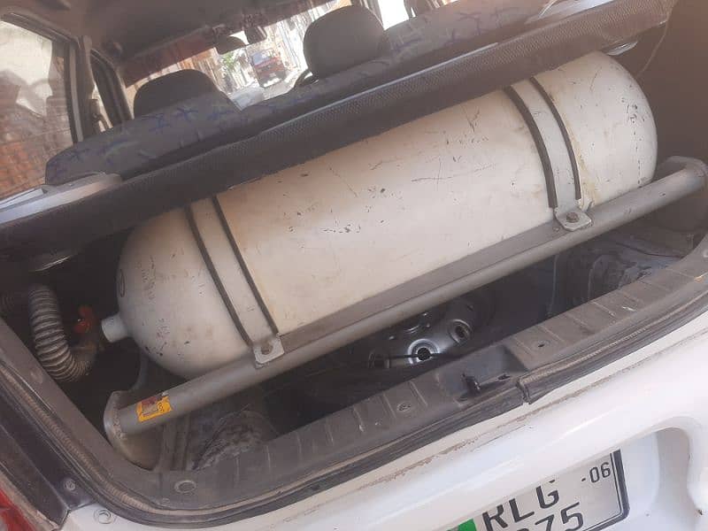 Original CNG Cylinder with stand  Alto VXR & Cultus car 2