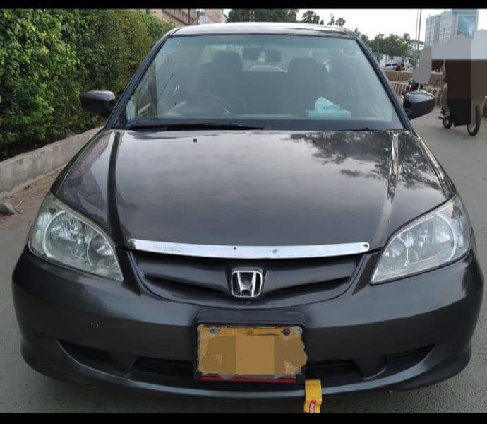 Honda civic 2005 3