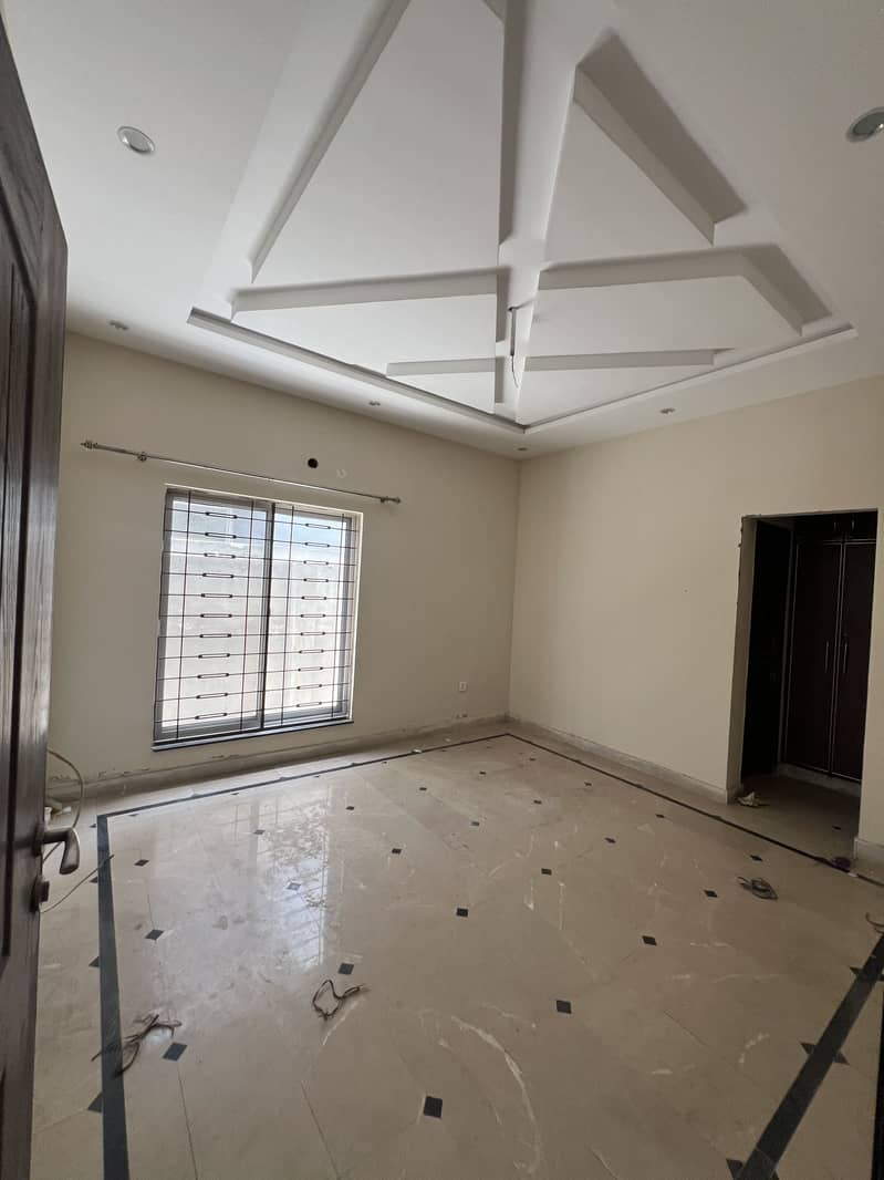 Upper Portion Available For Rent in Lda avenue 1 J block 2