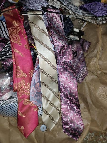 ties with tag 1