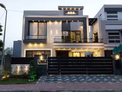 10 MARLA BRAND NEW LUXURY HOUSE FOR SALE 0