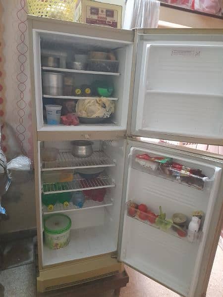 PEL Refrigerator for sale. 
Cooling ok. 
no fault. 
Urgent sale. 1