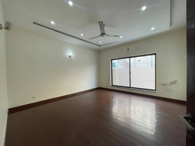 1 Kanal 5 bedroom house is available for sale at a very prime location of Oversease A Block, Bahria Town Lahore 24