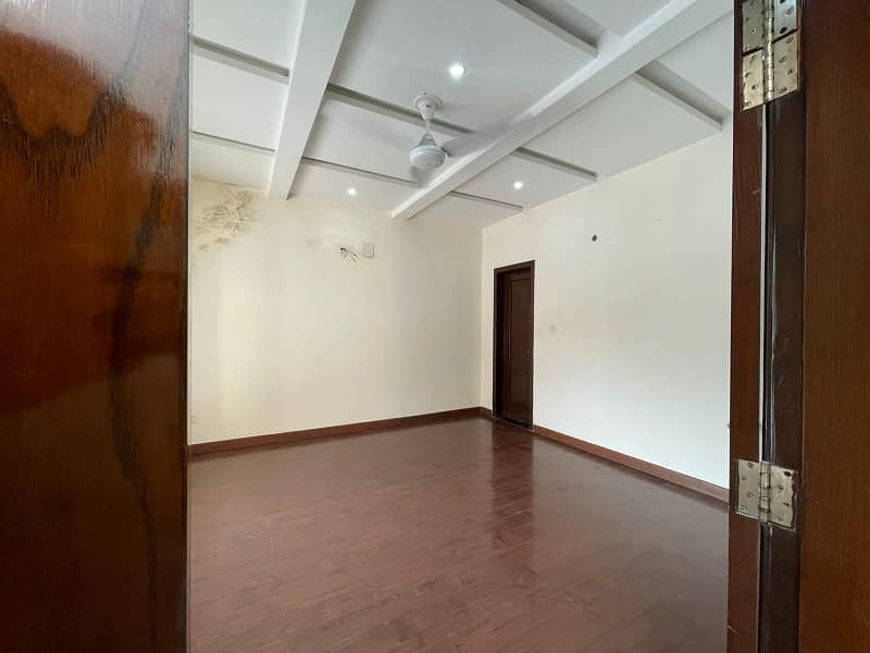 1 Kanal 5 bedroom house is available for sale at a very prime location of Oversease A Block, Bahria Town Lahore 33