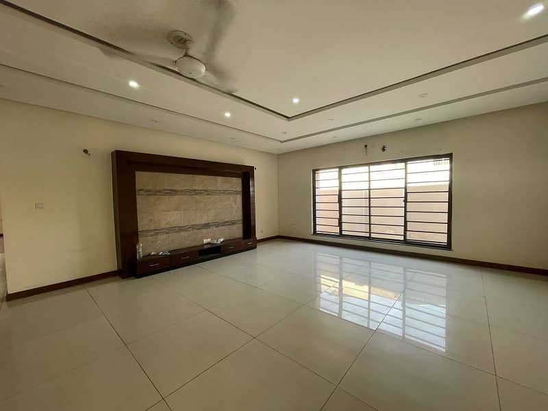 1 Kanal 5 bedroom house is available for sale at a very prime location of Oversease A Block, Bahria Town Lahore 35