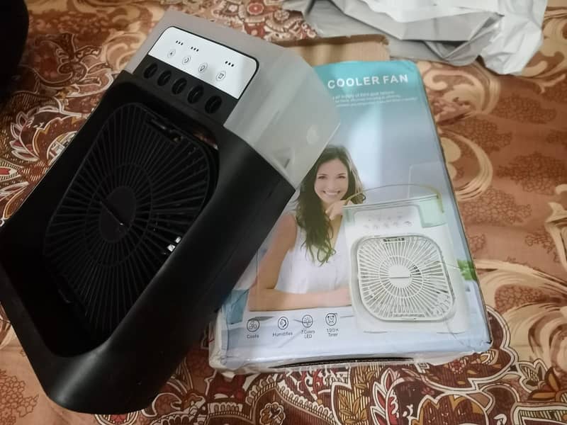 Mini Portable USB Air Cooling Fan 1