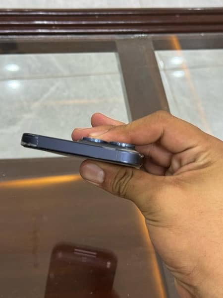 IPHONE 15 PRO MAX 256 GB Blue Titanium 4